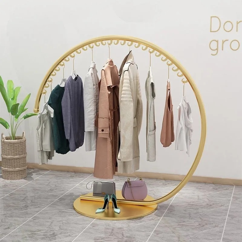 ราวแขวนเสื้อโค้ท โมเดิร์น เรีย - Home Decor Retail Stores บทวิจารณ์และราคา